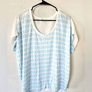 Gap blouse women large short sleeve  Geometric pattern blue white flowy…